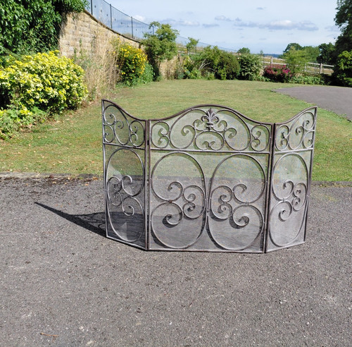 Grey metal folding fireplace - folding,