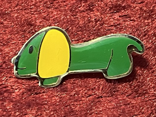 Vintage doggy badge - vintage,