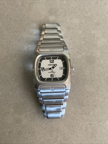 Nixon the dorado size - the,
