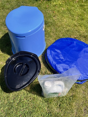 Portable camping toilet