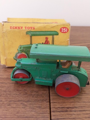 Vintage dinky toys 251 - vintage,