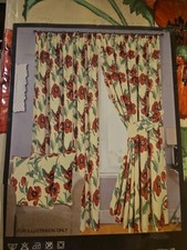 BNWT Poppy Lined Curtains W46