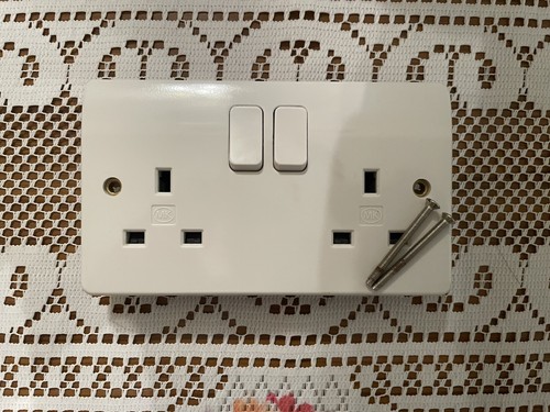 Double plug socket - double,