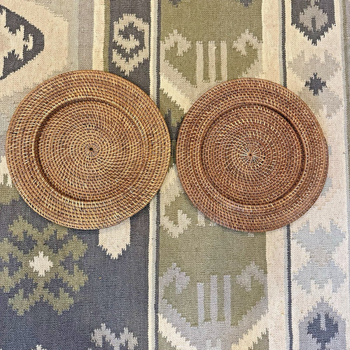 Set hand woven rattan - of,