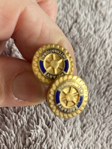 Rotary international cuff link - international,