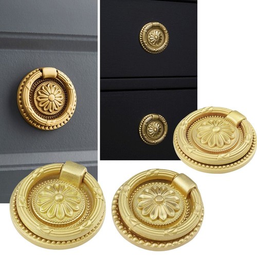 Retro cabinet door - retro, knobs
