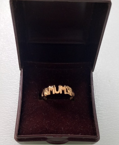 9ct gold mum ring with - gold, 'mum'