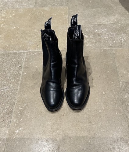 Williams leather lady - r,