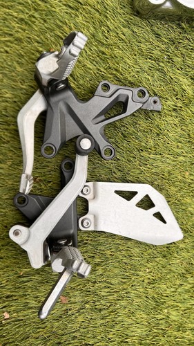 Kawasaki zx10 2021 oem rearset - kawasaki,