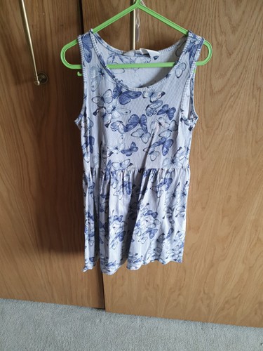 Girls summer dresses - x,
