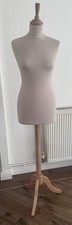 Tailors dressmakers female - dressmakers,