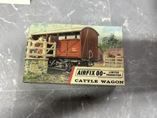 AIRFIX OO GAUGE - CATTLE WAGON
