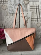 Modalu Pippa tote bag with a multi-colored, color-block design