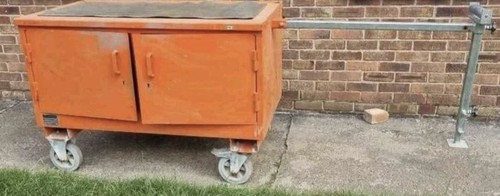 Mobile work bench - , /