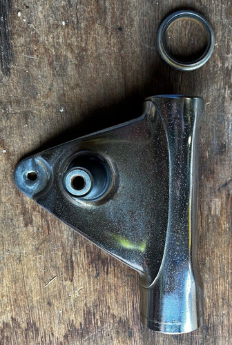 Lamp holder suzuki gt500 550 - holder,