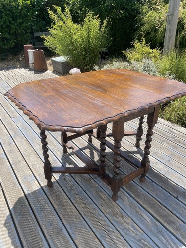Antique vintage oak scalloped - /vintage,