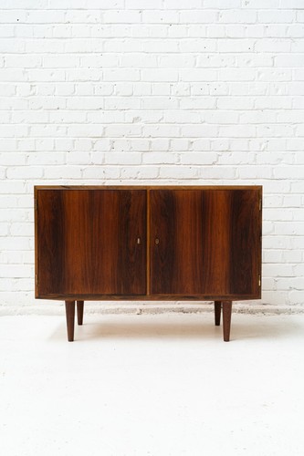 Rosewood unit poul - by,