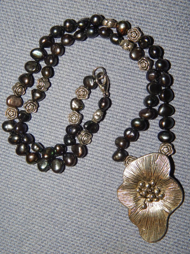 Freshwater pearl necklace with - necklace,