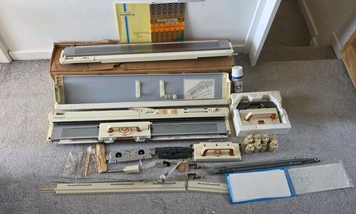 Vintage toyota 901s knitting - vintage,