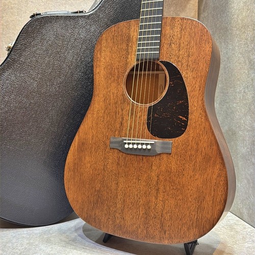 Martin acoustic guitar - martin, d-17