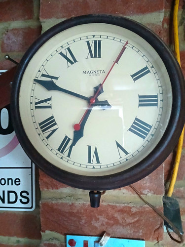 Magneta electric round wall - magneta,