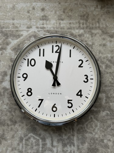 Newgate london chrome wall - newgate,