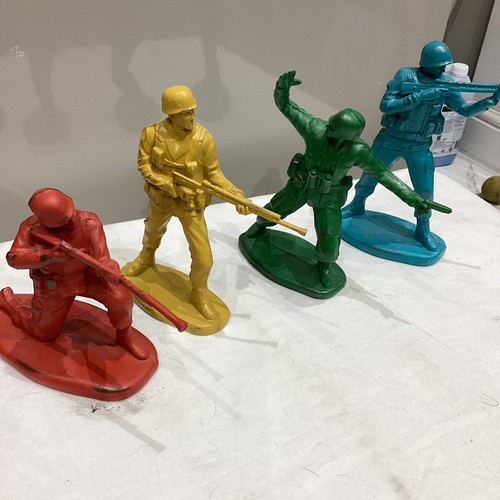 Set four toy soldier - set,