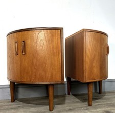 Stylish mid century - mid,