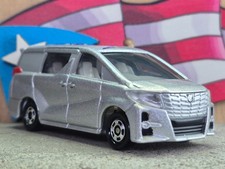 TOMICA #12 TOYOTA ALPHARD