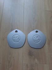 2 X GENUINE VAUXHALL CALIBRA 1989-1997 SILVER ALLOY WHEEL CENTRE CAPS GM