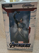 Diamond Select Gallery Captain