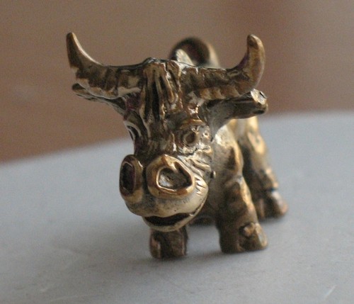 Metal brass cow bull statuette - bull,