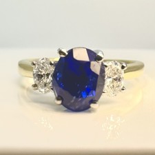 18ct Yellow Gold Sapphire &