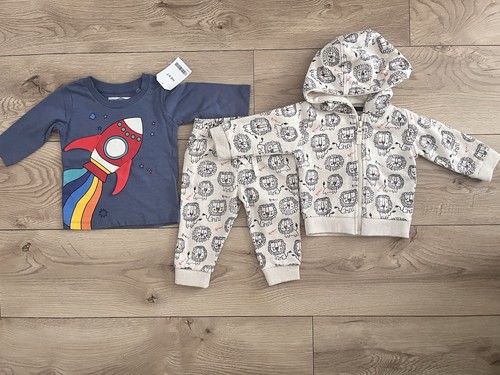 Baby boys months - baby, 3-6