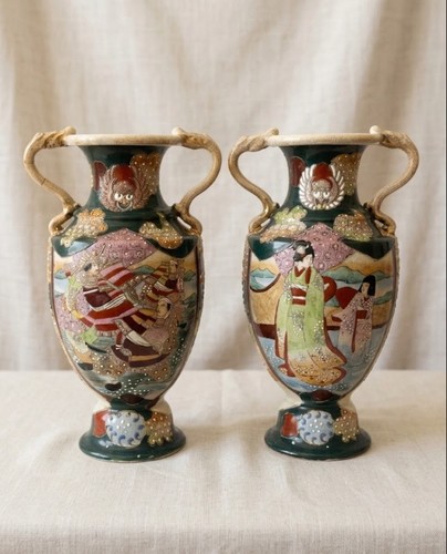 Japanese satsuma moriage - moriage, pair