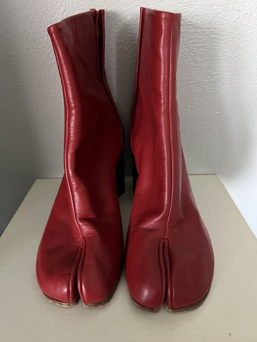 Maison margiela red tabi heel - margiela,