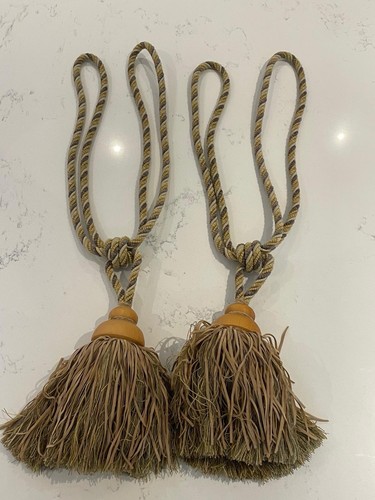 Pair vintage country - of,