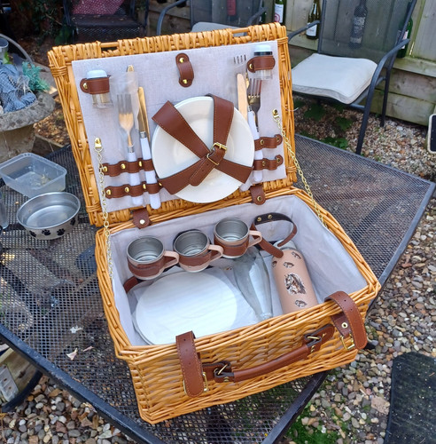 Wicker brown picnic - wicker,