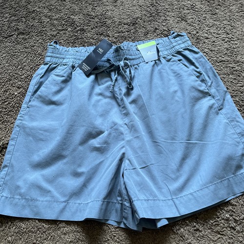 Bnwt ladies size 12 air - size,