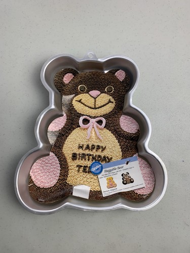 Wilton huggable bear cake - wilton,