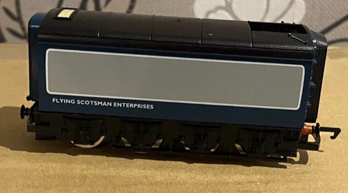 Hornby r098 lner 4472 flying - r098,