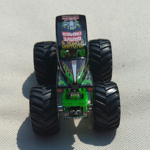 Grave digger monster truck - digger,