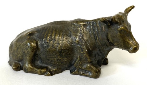 Lovely small antique bronze - lovely,