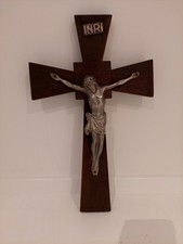 Crucifix Wall Cross Jesus Christ Wood Large 41.5cm Long 26cm Wide 7cm Deep Inri