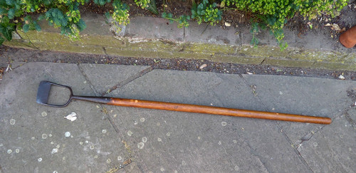 Vintage dutch hoe long wooden - vintage,