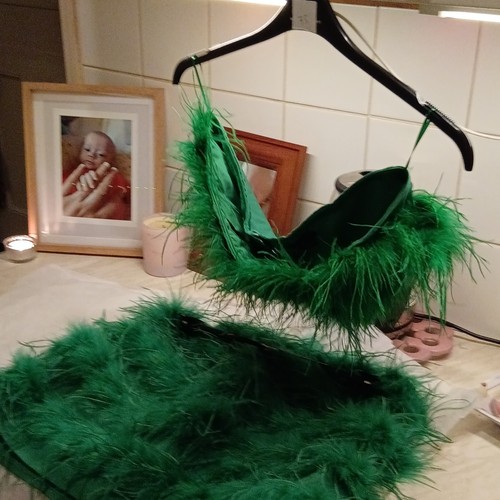 Nasty gal green feather - nasty,