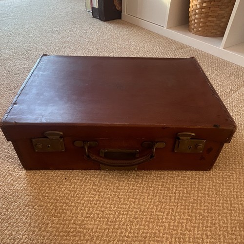 True vintage brown leather - vintage,