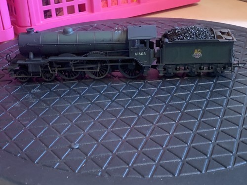 Hornby class b17 - hornby, renamed