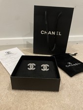 CHANEL CC Logo Earrings Shiny