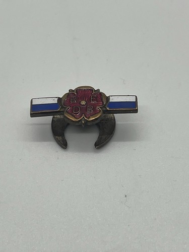 Vintage enamel lapel - enamel, badge